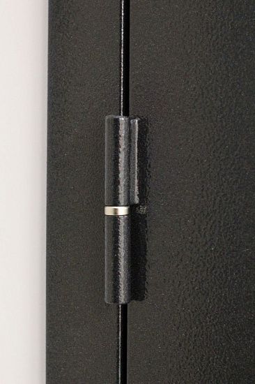 Входная дверь  