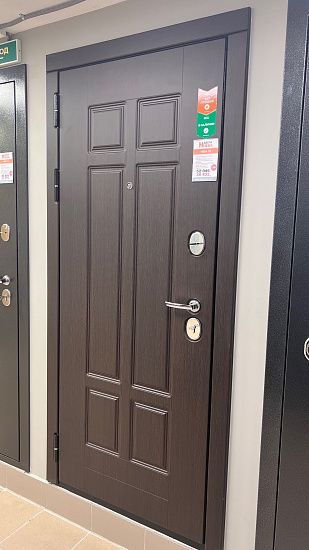 Входная дверь  