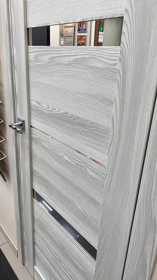 Межкомнатная дверь  